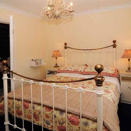 Kilbrack House B&B กัลเวย์ ภายนอก รูปภาพ