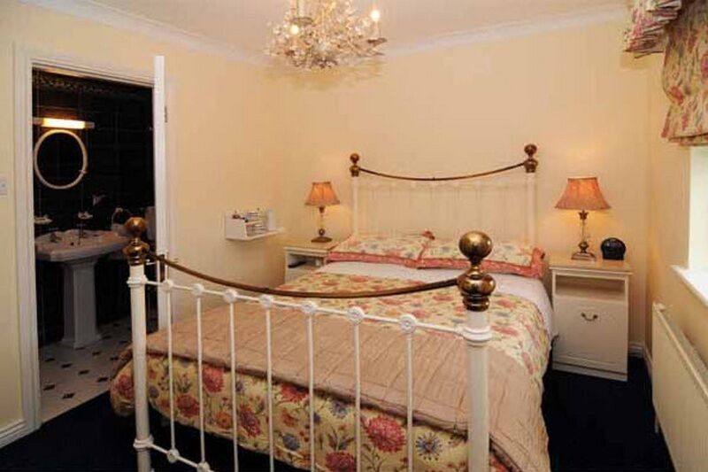 Kilbrack House B&B กัลเวย์ ภายนอก รูปภาพ